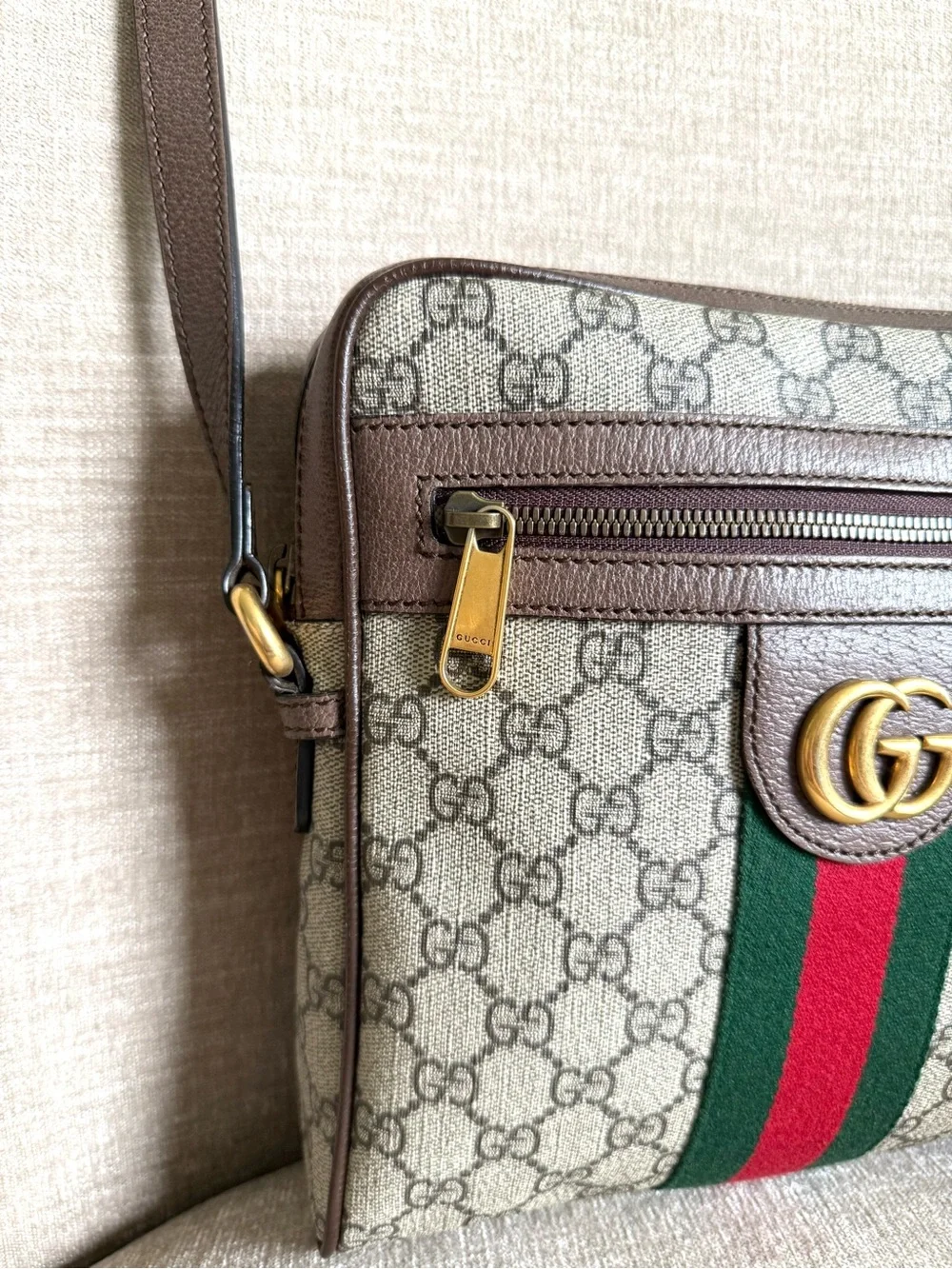 Gucci authentic gg